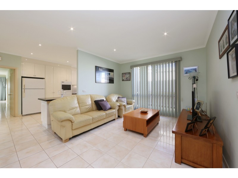 12 Sheridan Avenue, Rowville VIC 3178