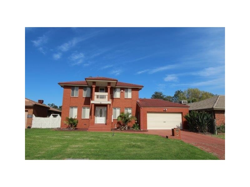 12 Muirfield Court, Rowville VIC 3178