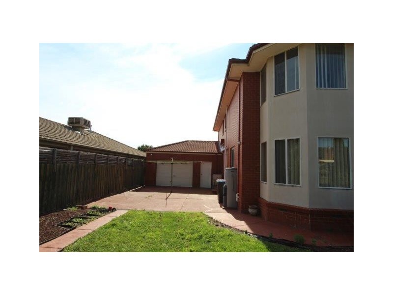 12 Muirfield Court, Rowville VIC 3178