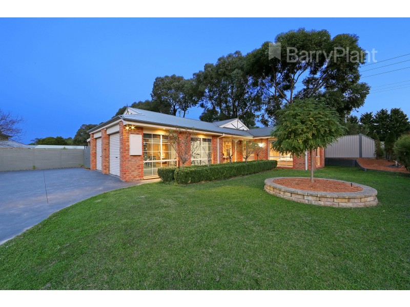 2 Wyandra Way, Rowville VIC 3178