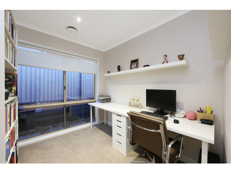 2 Wyandra Way, Rowville VIC 3178