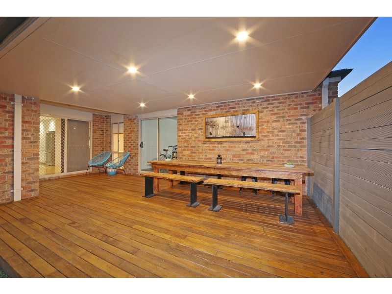 2 Wyandra Way, Rowville VIC 3178