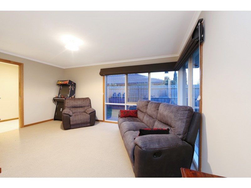 178 Waradgery Drive, Rowville VIC 3178