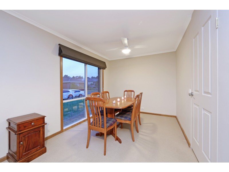 178 Waradgery Drive, Rowville VIC 3178