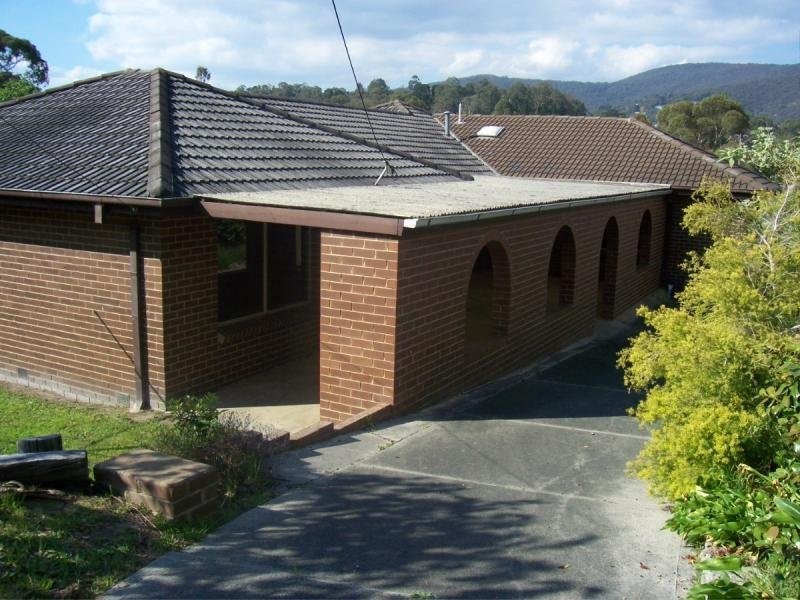 16 Merricks Close, Ferntree Gully VIC 3156