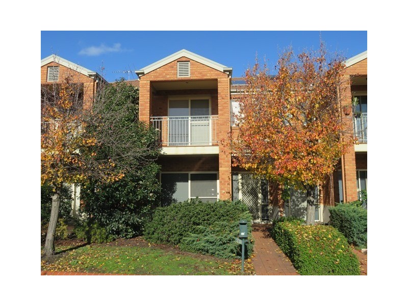 22 St Laurent Rise, Knoxfield VIC 3180