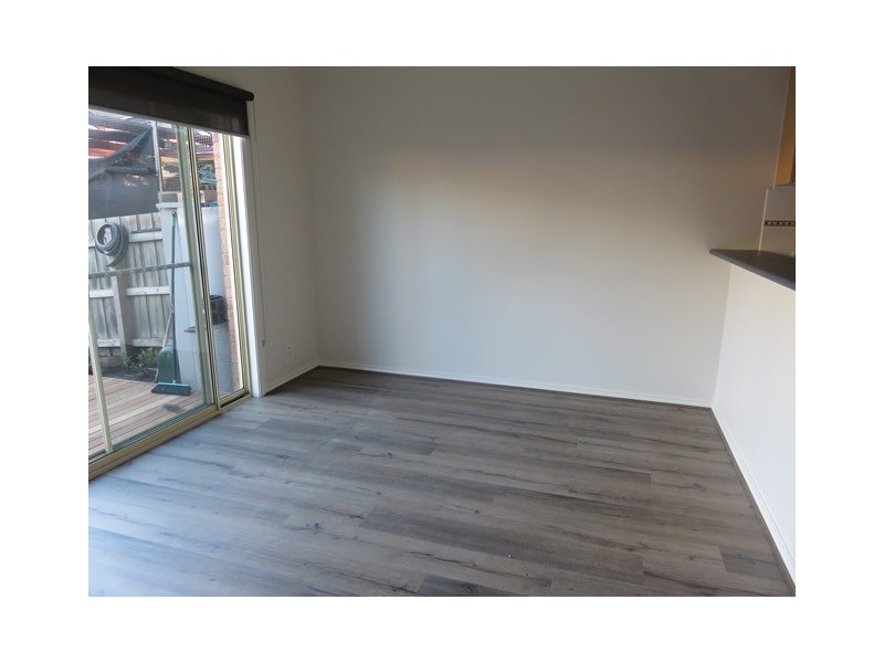 22 St Laurent Rise, Knoxfield VIC 3180