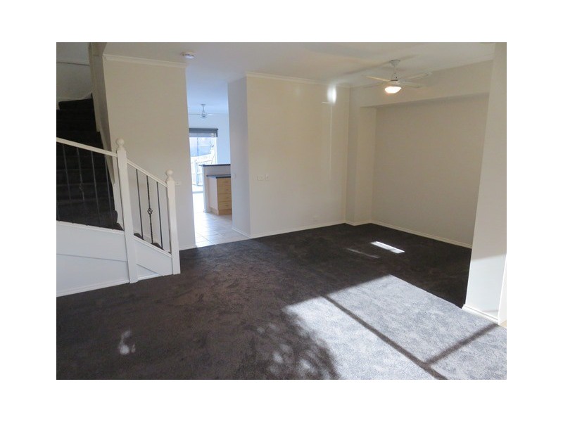22 St Laurent Rise, Knoxfield VIC 3180
