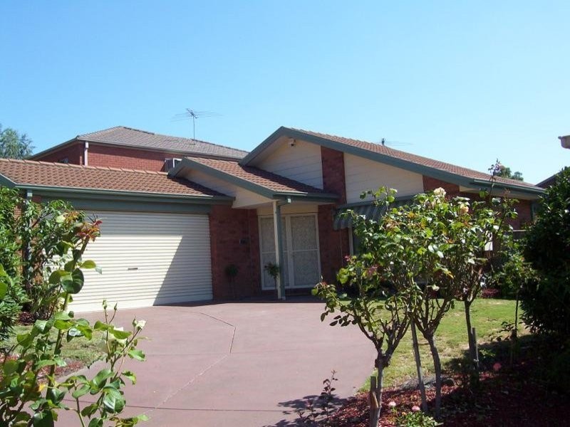 14 Lawncliffe Court, Rowville VIC 3178