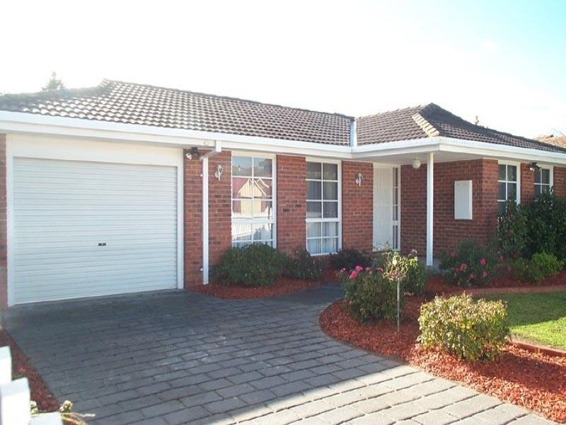 43 Crusoe Drive, Lysterfield VIC 3156