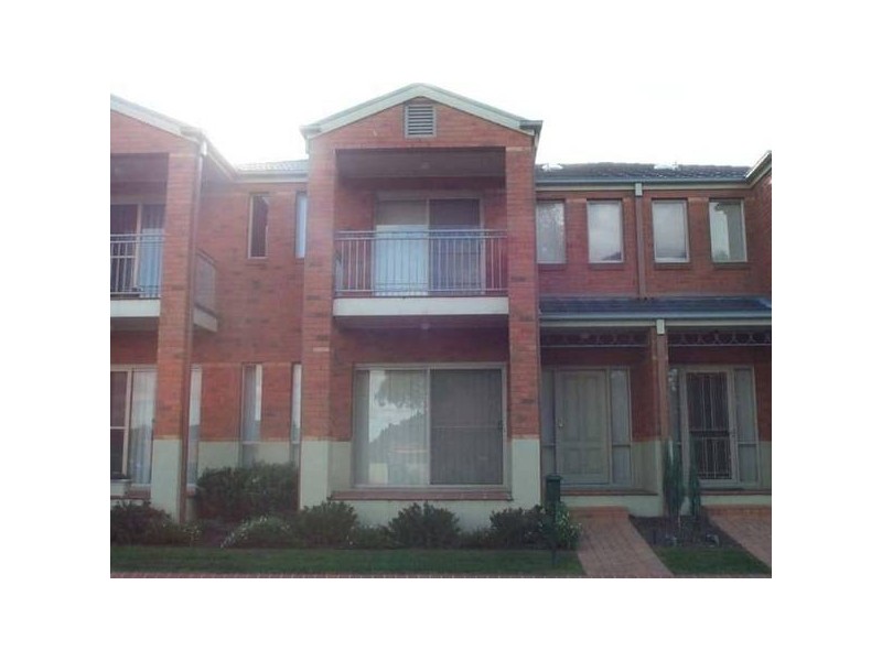 4 St Laurent Rise, Knoxfield VIC 3180