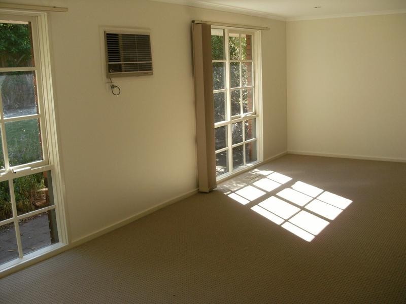 4 Reeve Place, Rowville VIC 3178
