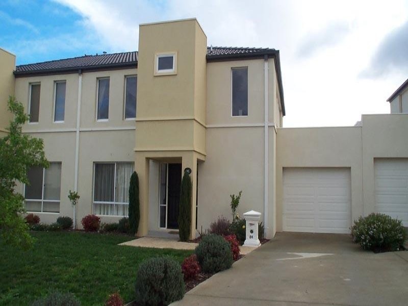 84 Sovereign Manors Crescent, Rowville VIC 3178