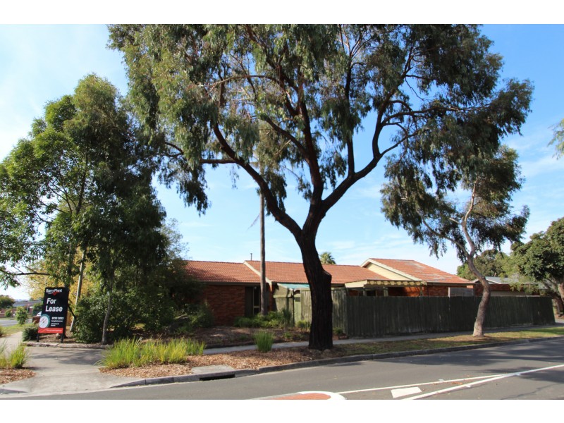 126 Dandelion Drive, Rowville VIC 3178