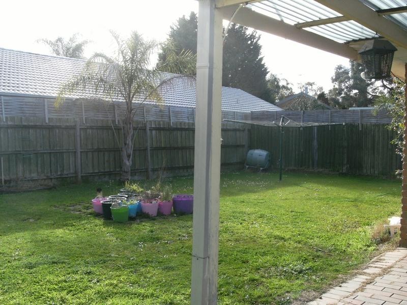 10 Leah Court, Rowville VIC 3178