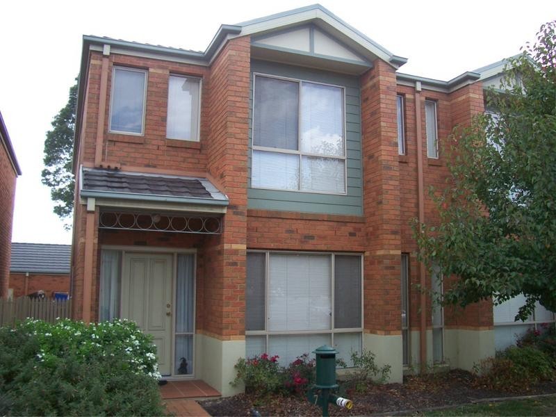 7 St Laurent Rise, Knoxfield VIC 3180