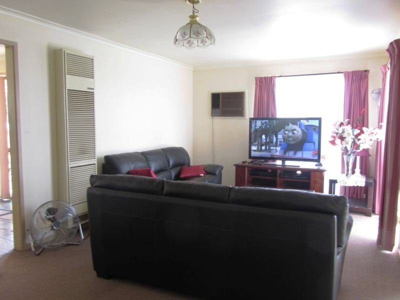 2 Crusoe Drive, Lysterfield VIC 3156