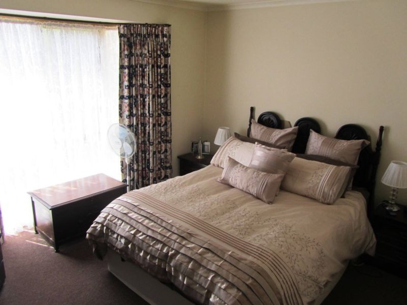 2 Crusoe Drive, Lysterfield VIC 3156