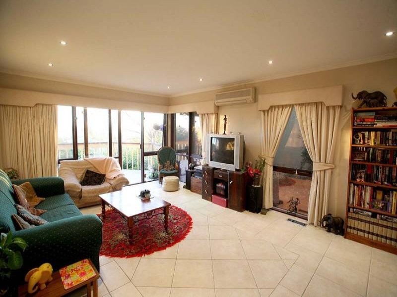 7 Ormonde Road, Ferntree Gully VIC 3156
