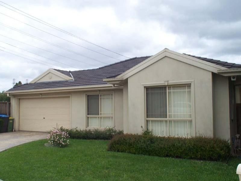 4 Lodge Close, Rowville VIC 3178