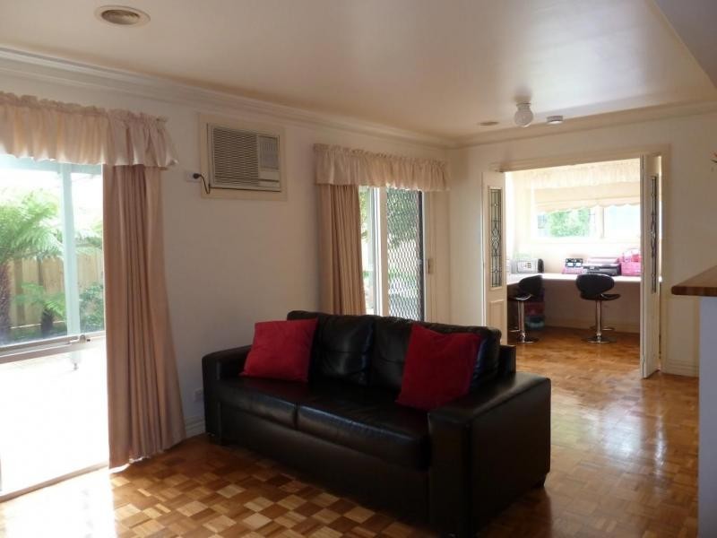 33 Magdalena Place, Rowville VIC 3178