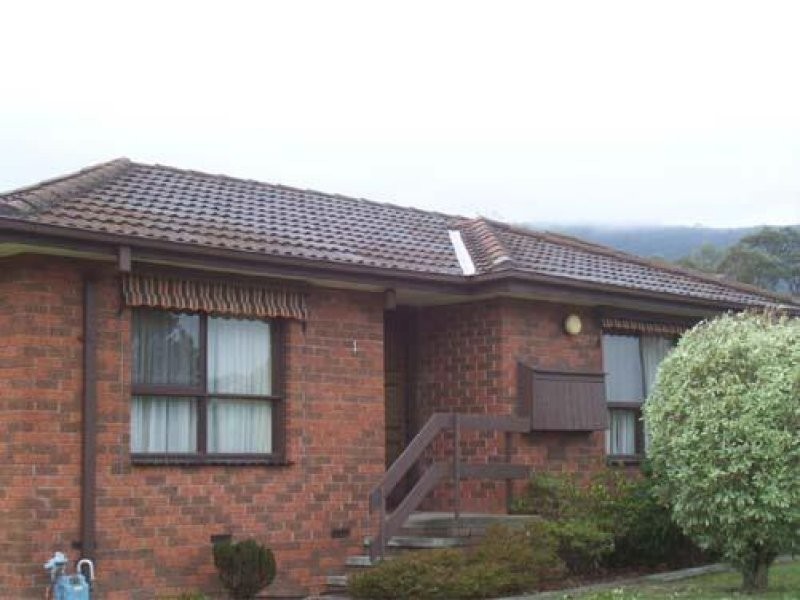 1/18 Hutton Avenue, Ferntree Gully VIC 3156