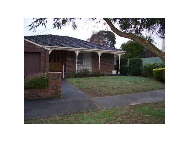 9 Mackintosh Road, Glen Waverley VIC 3150