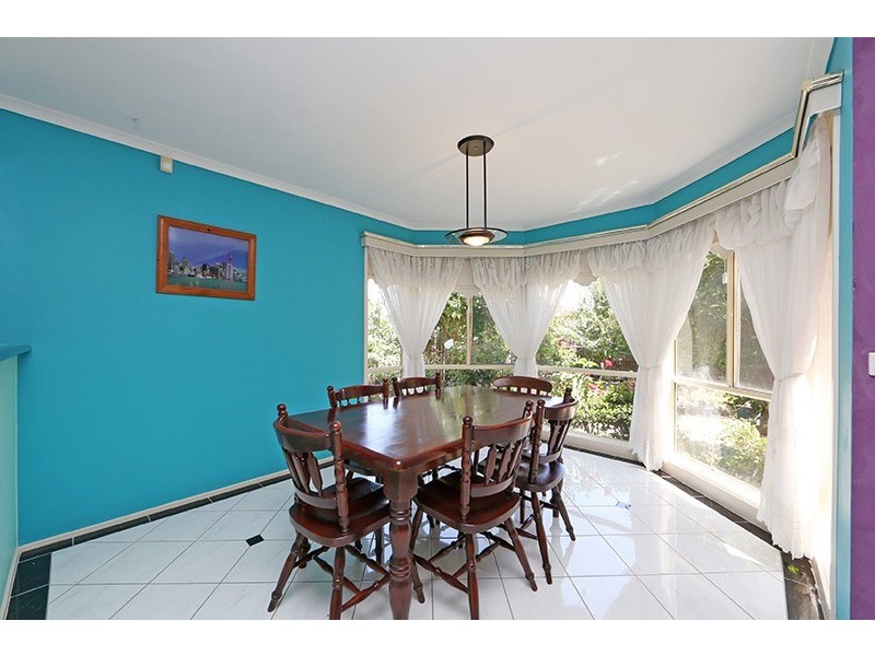 9 Garland Rise, Rowville VIC 3178