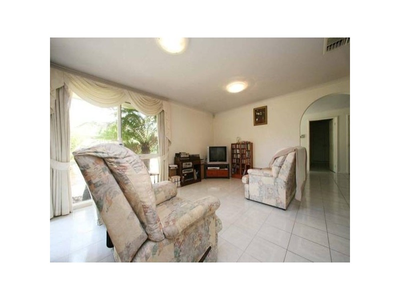 5 Bellfield Drive, Lysterfield VIC 3156