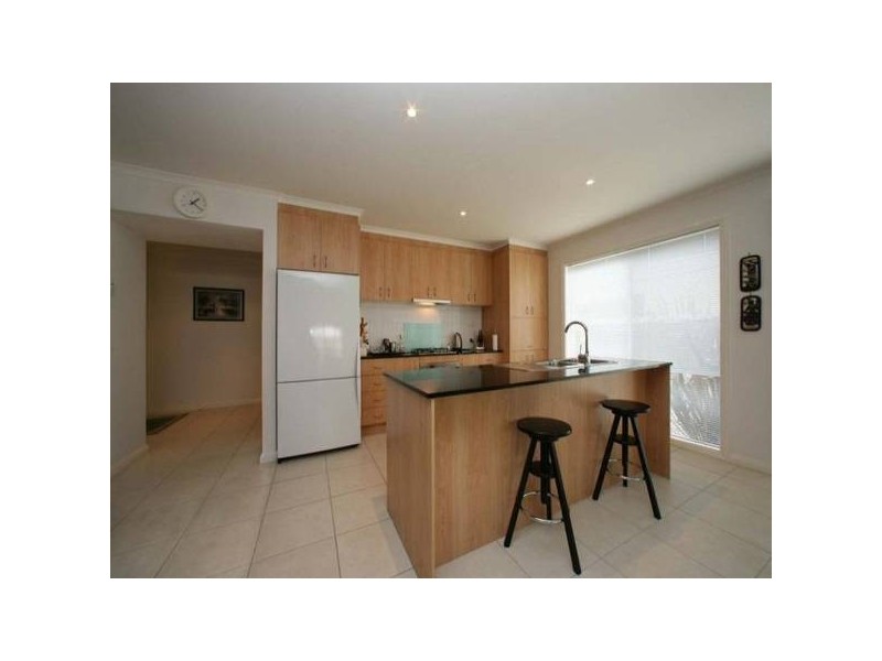 40 Sovereign Manors Crescent, Rowville VIC 3178