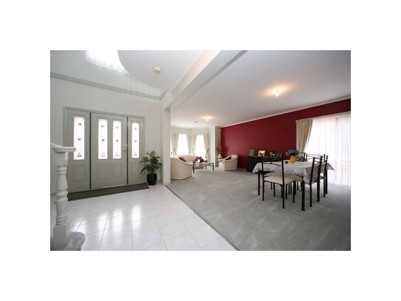 53 Fairway Drive, Rowville VIC 3178