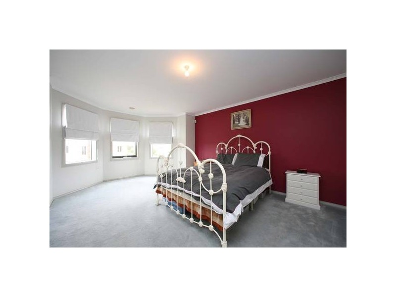 53 Fairway Drive, Rowville VIC 3178