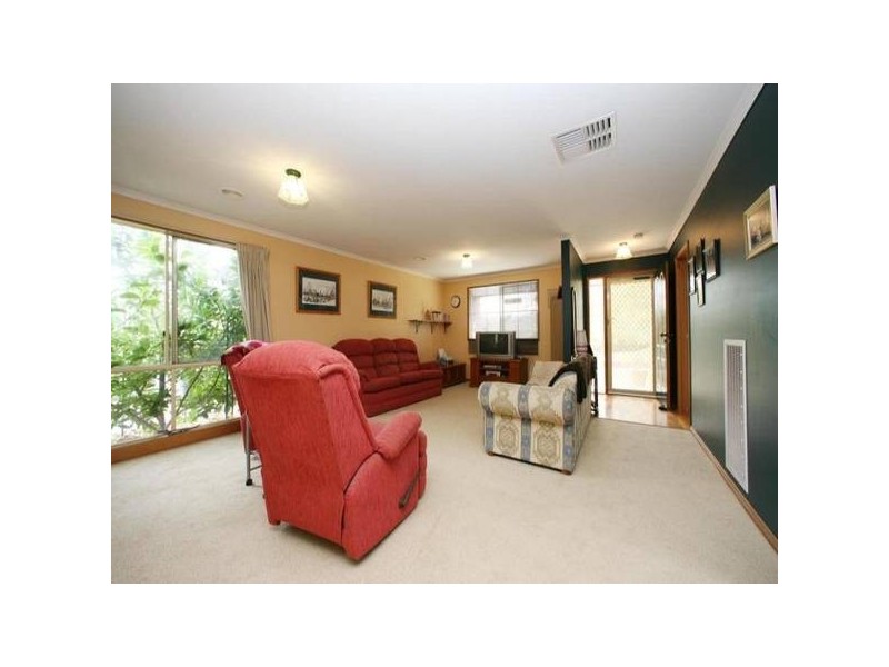 18 Harry Nance Close, Lysterfield VIC 3156