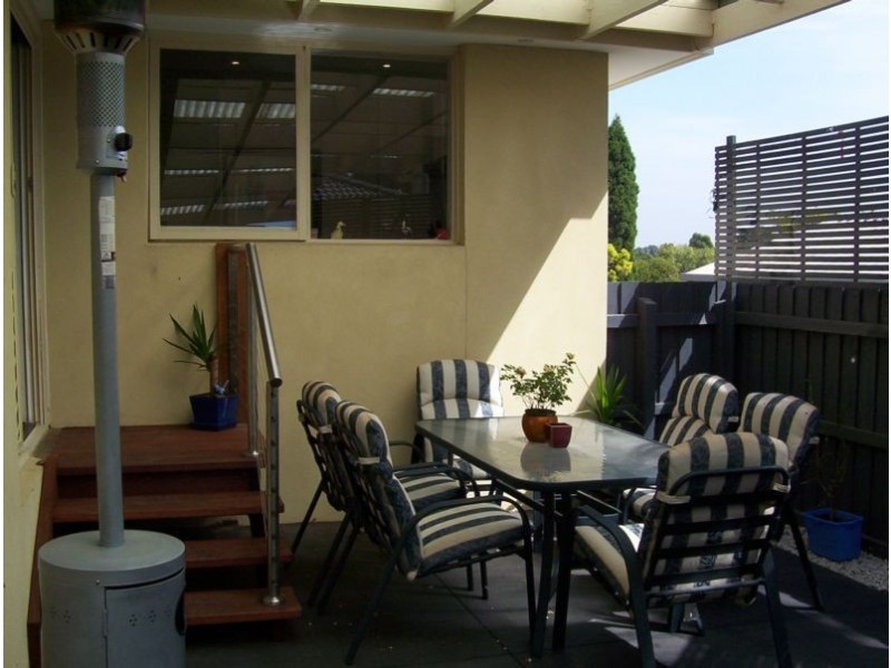1/16 Mantung Crescent, Rowville VIC 3178