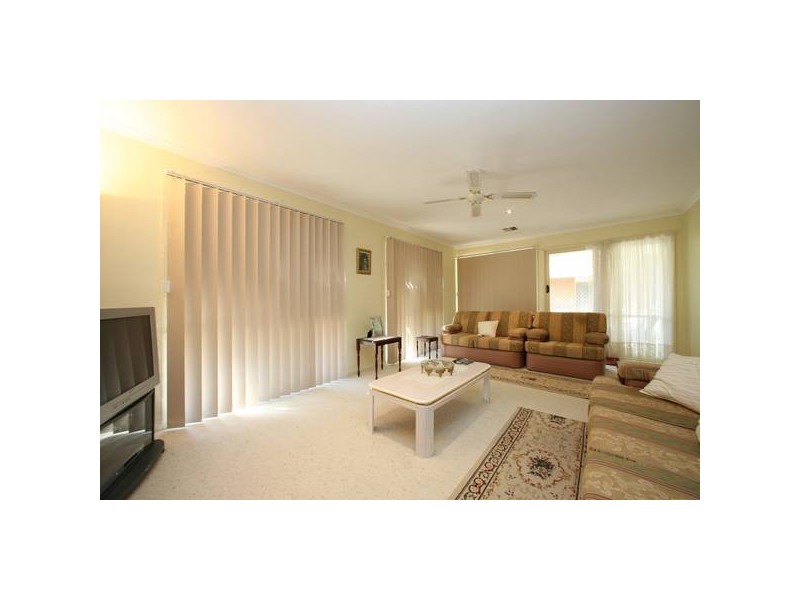 6 Humphreys Way, Rowville VIC 3178