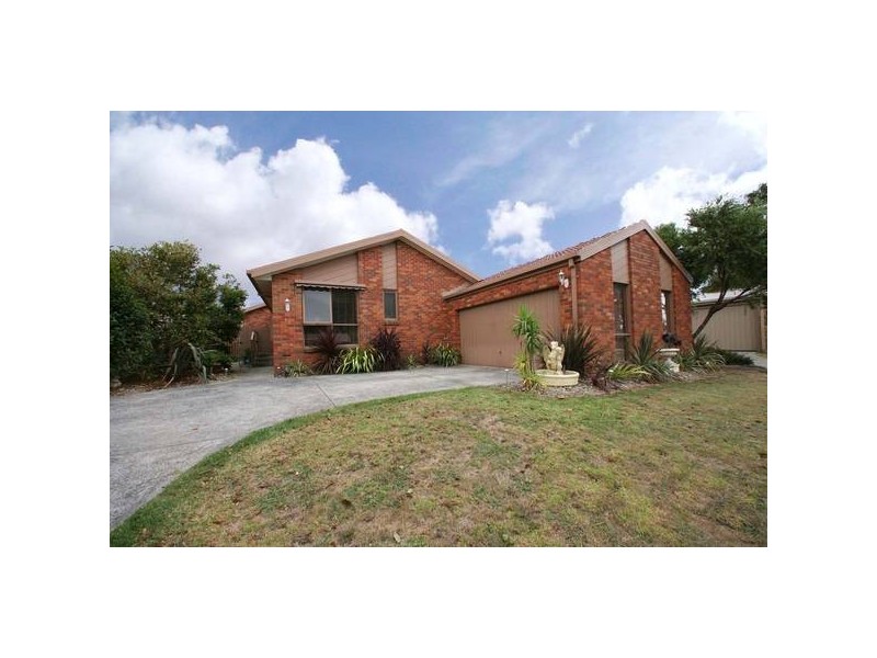 13 Laanecoorie Drive, Lysterfield VIC 3156