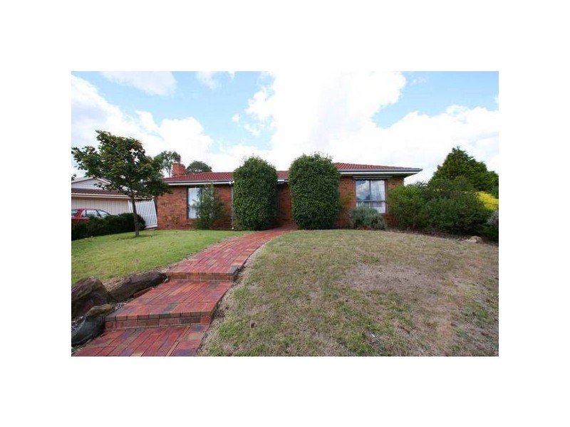 2 Bellfield Drive, Lysterfield VIC 3156