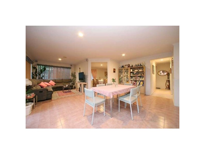65 Quail Way, Rowville VIC 3178