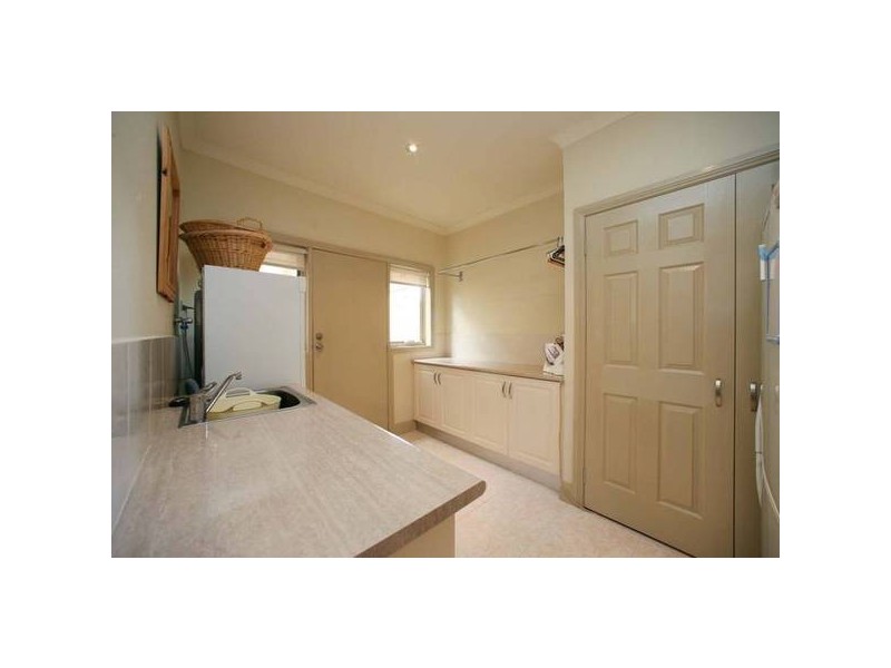 202 Karoo Road, Rowville VIC 3178