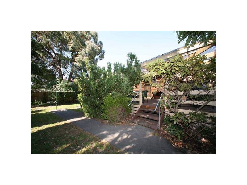 6 Bernard Hamilton Way, Rowville VIC 3178