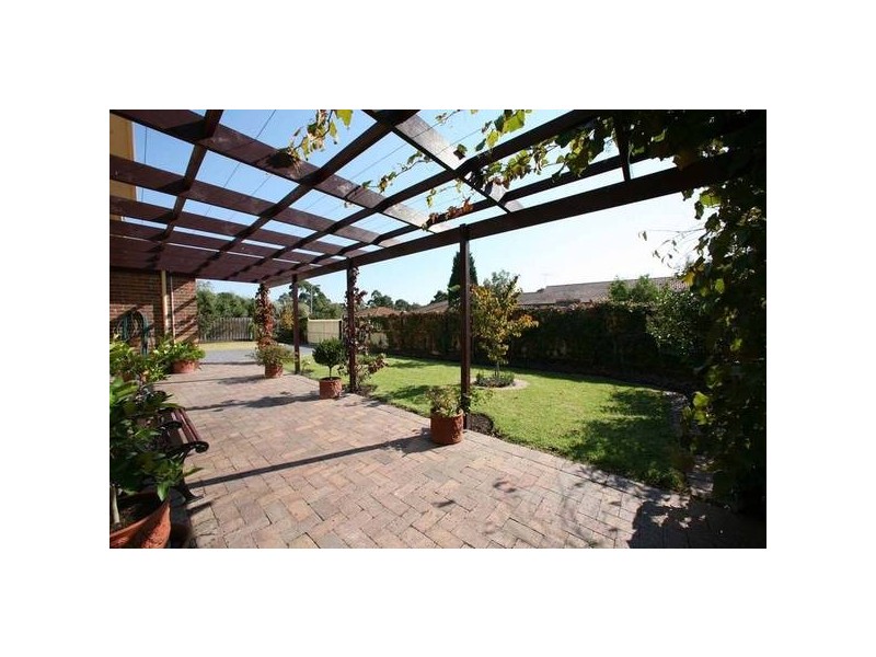 15 Segarta Circuit, Ferntree Gully VIC 3156