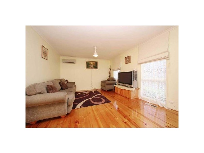 18 Spruce Drive, Rowville VIC 3178