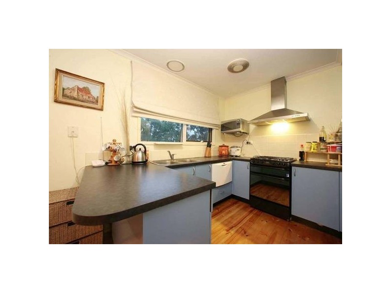 18 Spruce Drive, Rowville VIC 3178