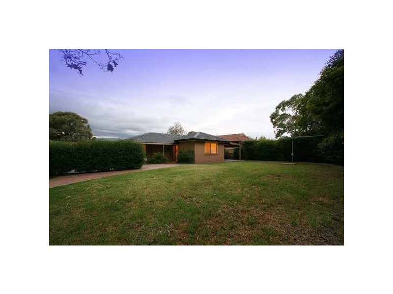 17 Malmsbury Crescent, Rowville VIC 3178