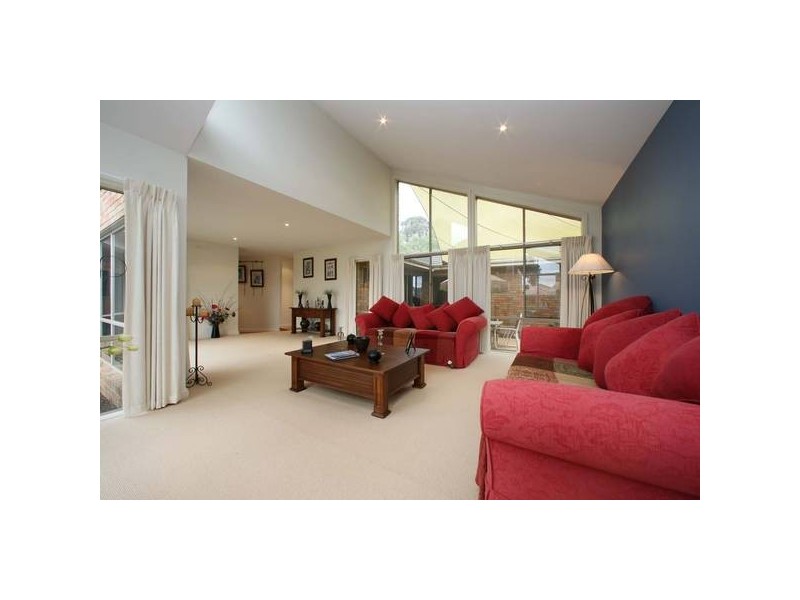 12 Shearer Drive, Rowville VIC 3178