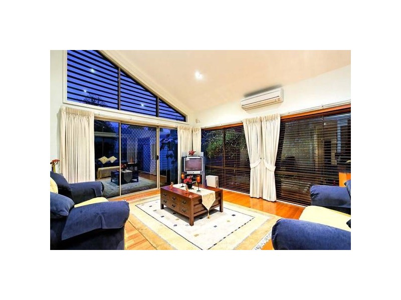 12 Shearer Drive, Rowville VIC 3178