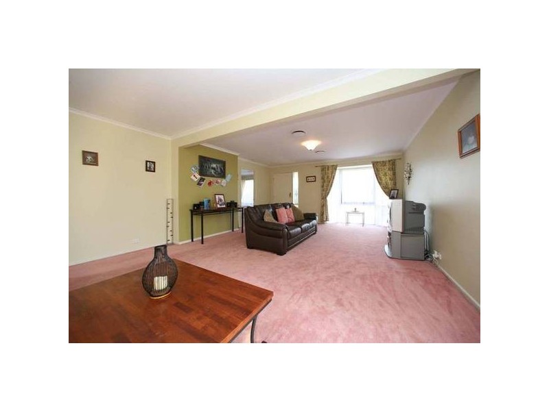 25 Lakesfield Drive, Lysterfield VIC 3156