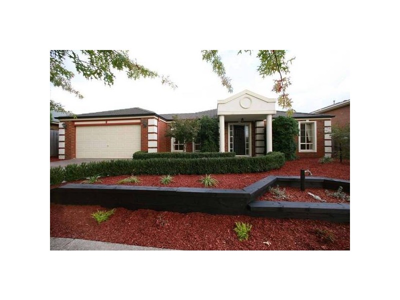38 Kilcunda Drive, Rowville VIC 3178