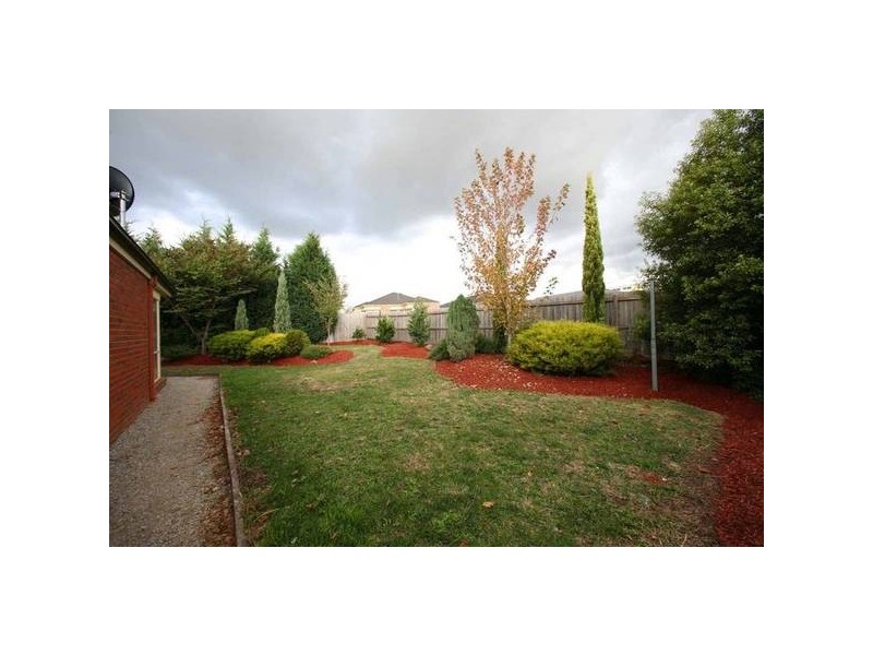 38 Kilcunda Drive, Rowville VIC 3178