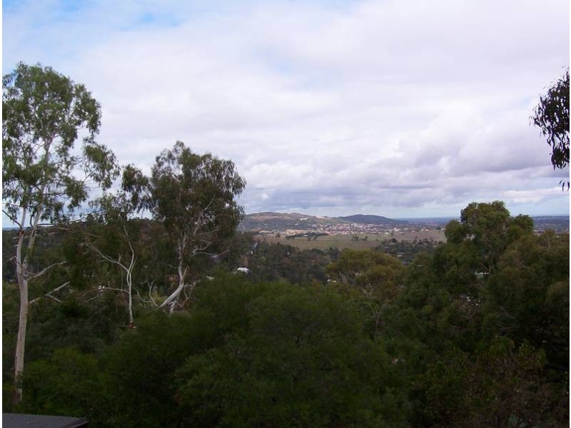 9 Barclay Avenue, Upper Ferntree Gully VIC 3156